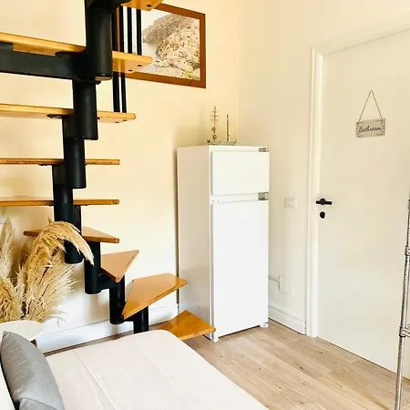 Adora * Vezzano Ligure