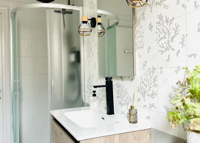 Bed & Breakfast Adora *