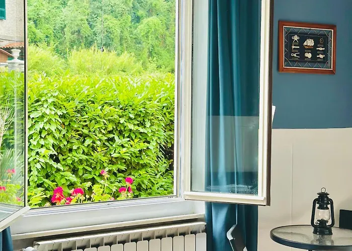 Adora * Vezzano Ligure